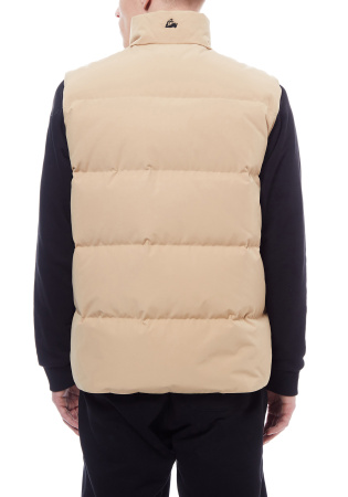 INDIG - универсальный мужской пуховой жилет из мембранной ткани. Цвет: Бежевый